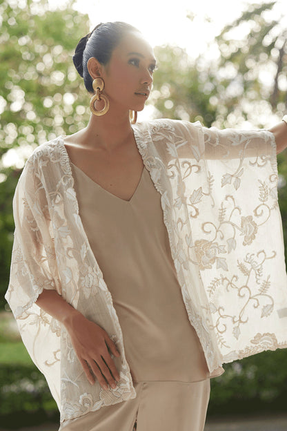 NATORI Buy Couture Piña Embroidered Jacket in Natural Online