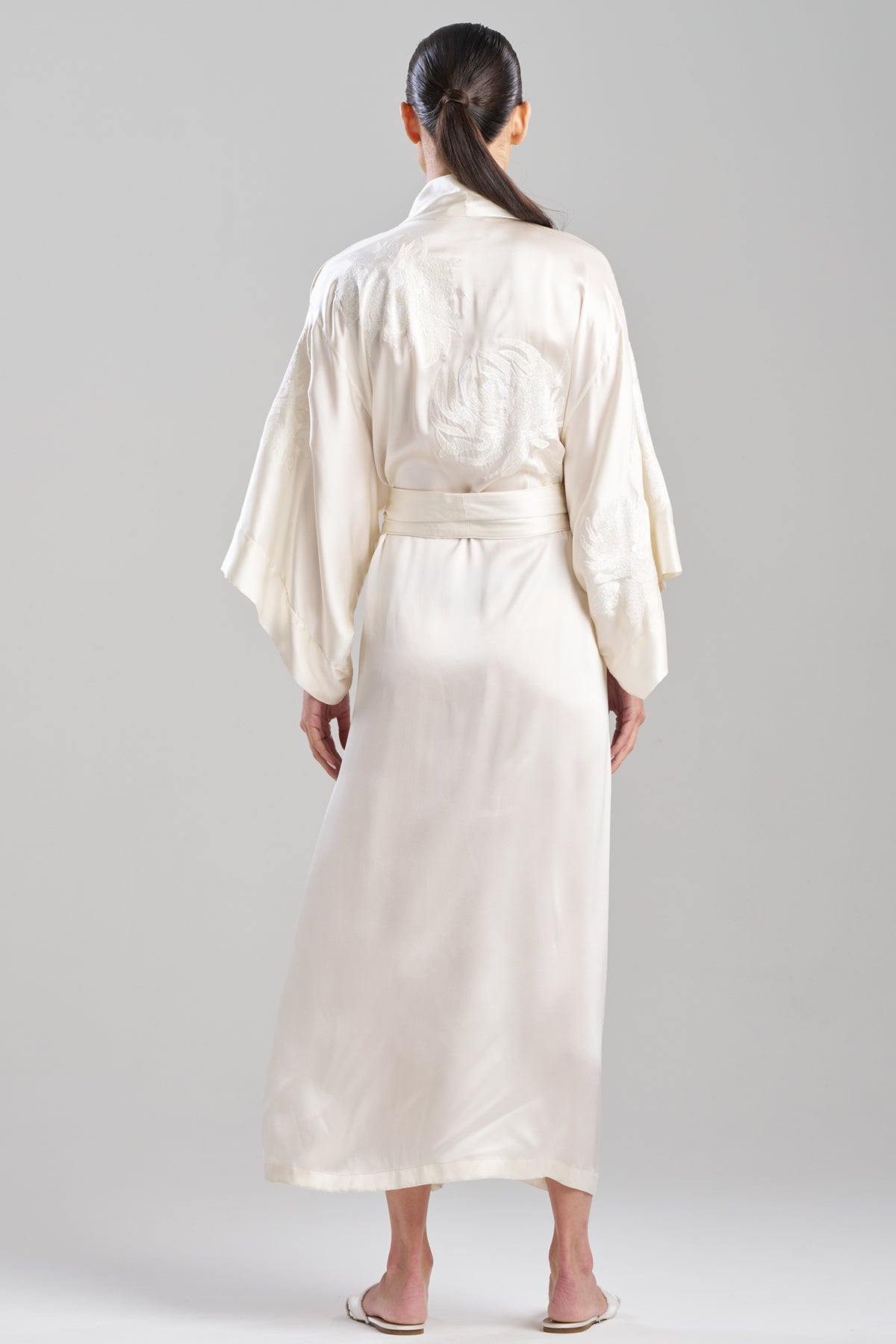 NATORI Bridal's Dream Embroidered Silk Robe