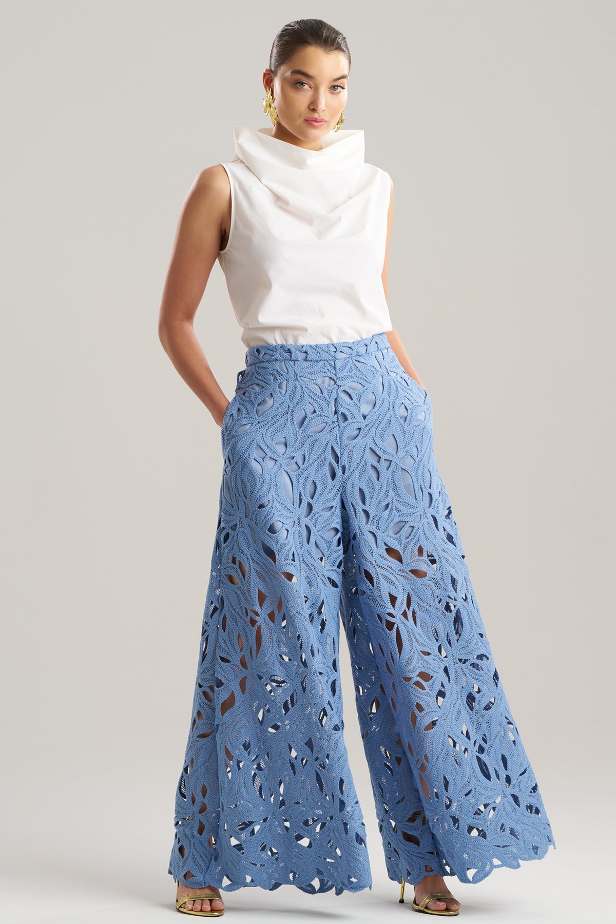 NATORI Cutout Leaf Lace Pull On Palazzo Pants