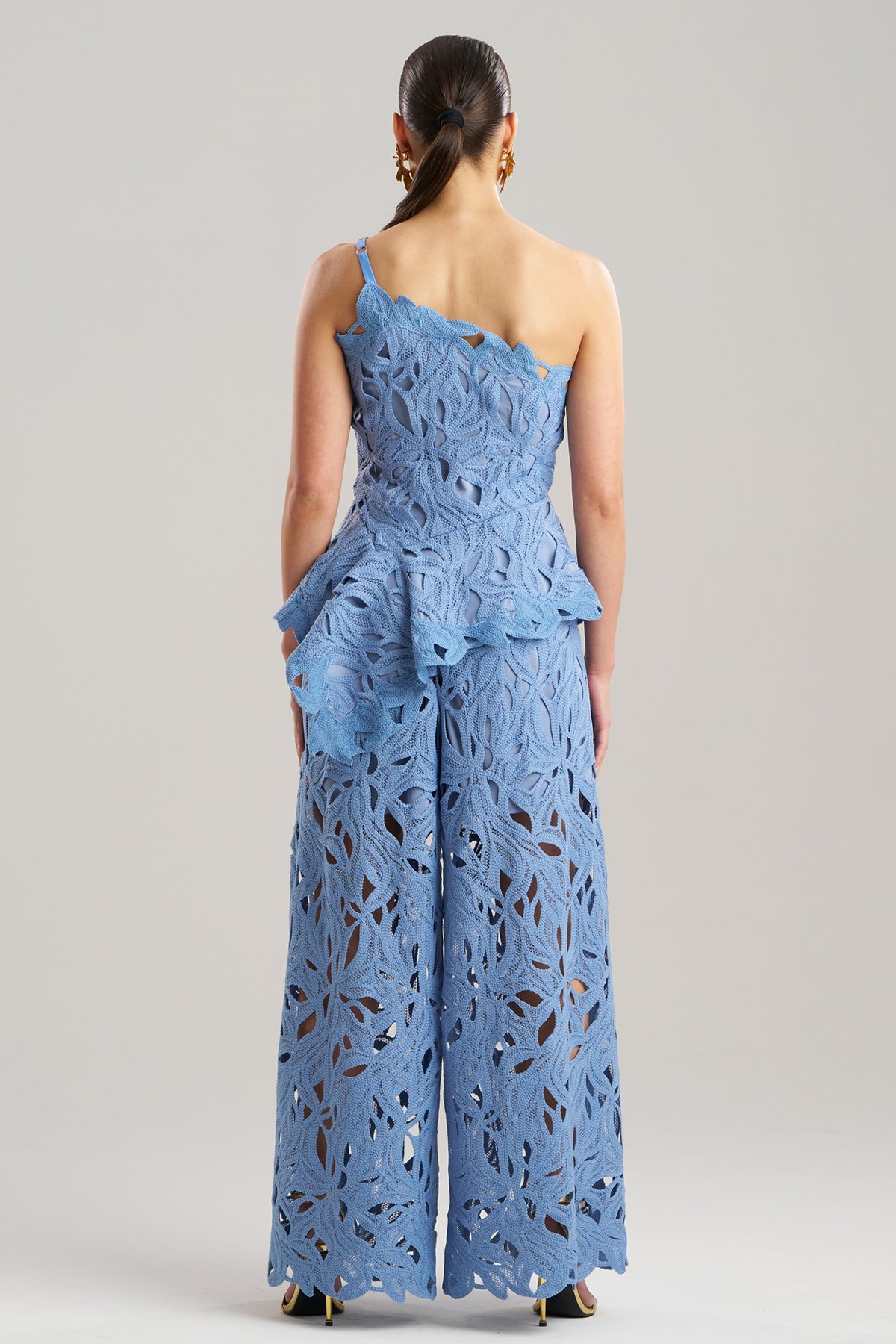 NATORI Cutout Leaf Lace Asymmetric Halter Top