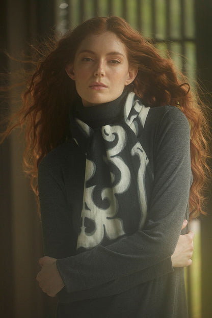 NATORI Buy Leticia Printed Scarf in Black Online