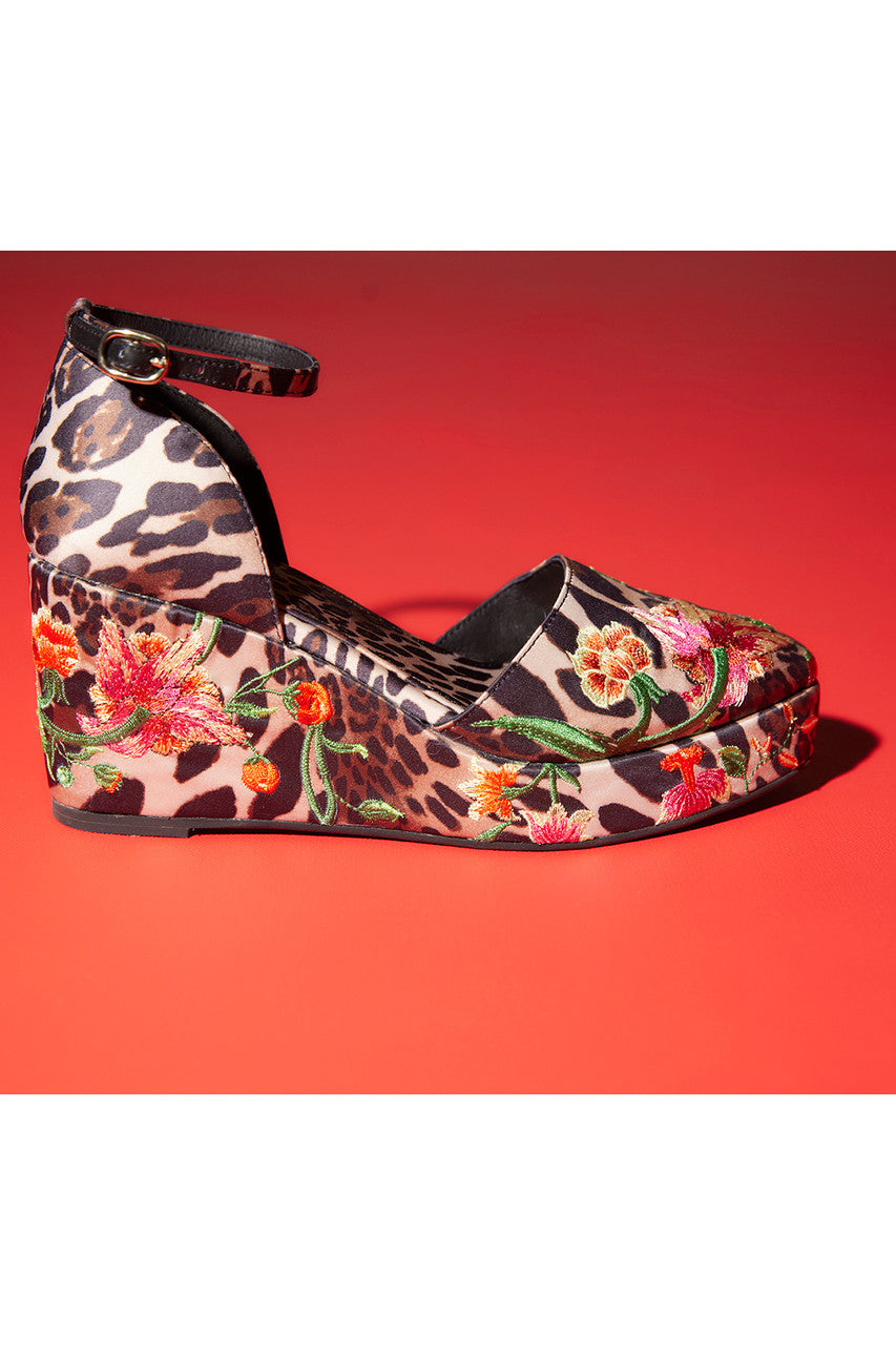 NATORI Buy Artsy Chikayo Satin Embroidery Espadrille in Chestnut Online