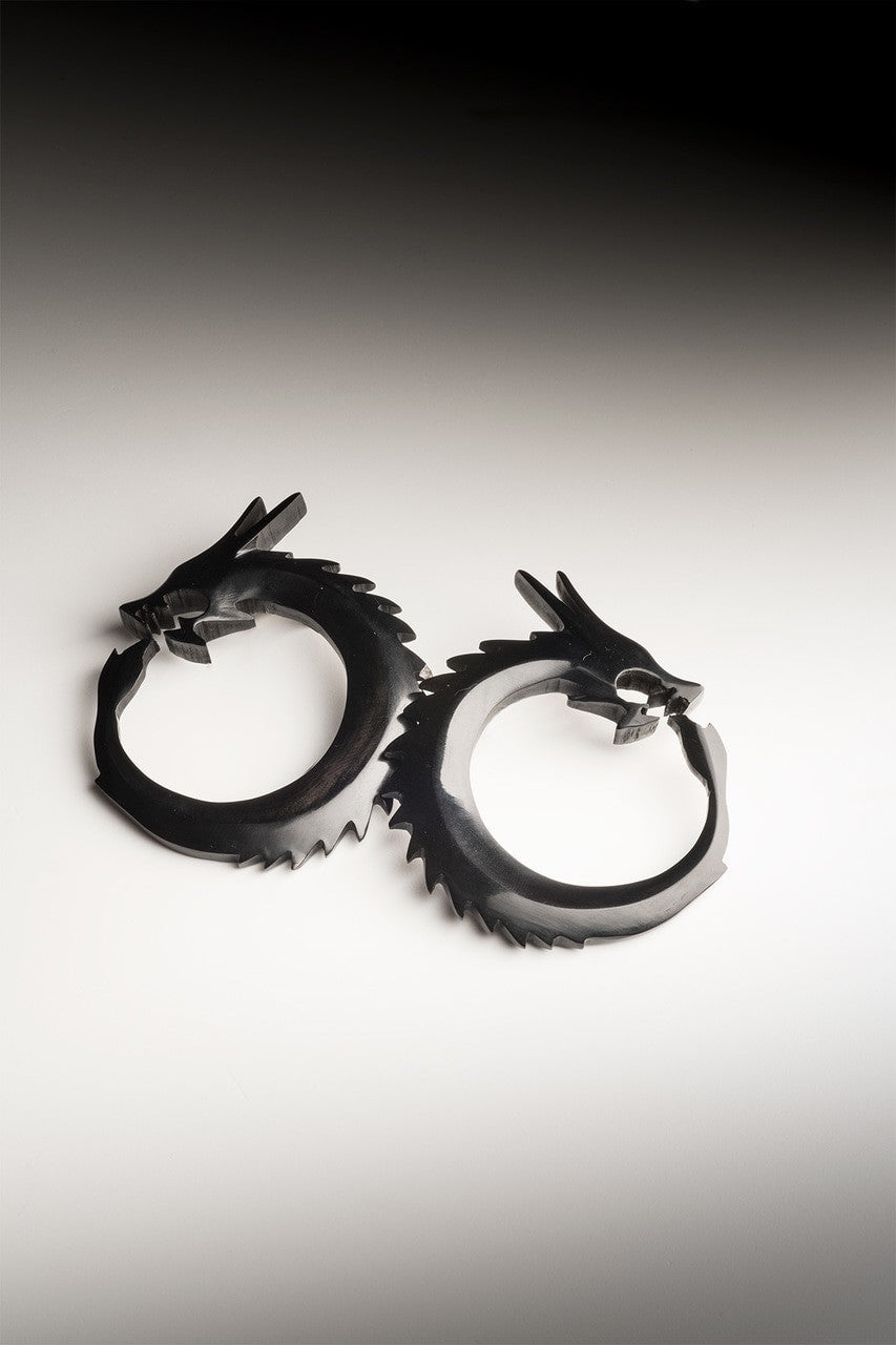 NATORI Buy Horn Dragon Clip Earrings in Ebony Online