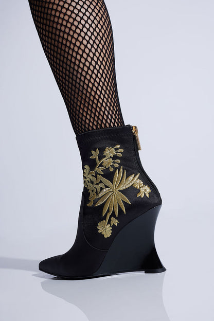 NATORI Buy Neko Satin Embroidery Wedge Ankle Boot in Black/Gold Online