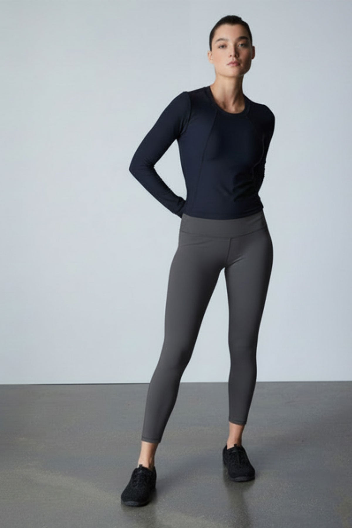 NATORI Buy Solstice Long Sleeve Crop Top in Black Online