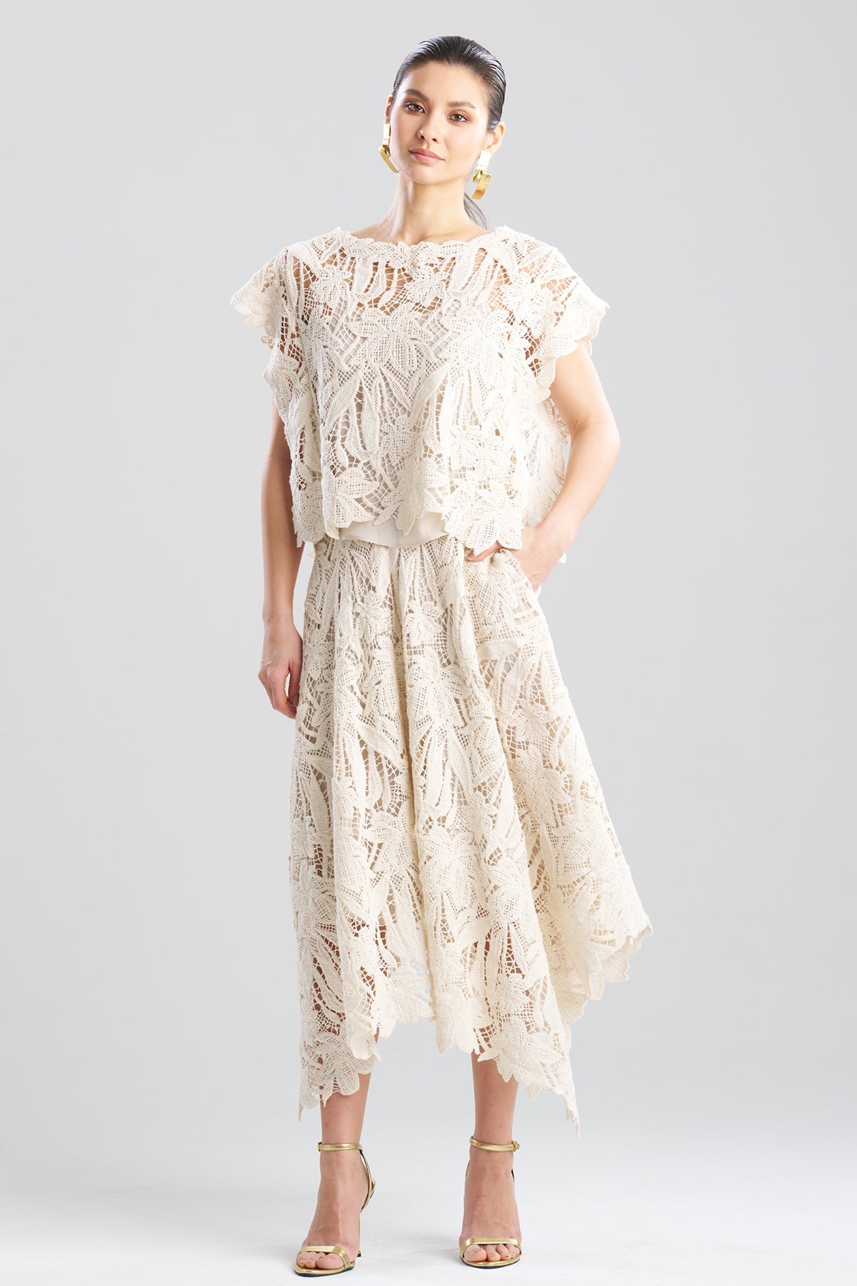 NATORI Crochet Lace Cotton Square Top