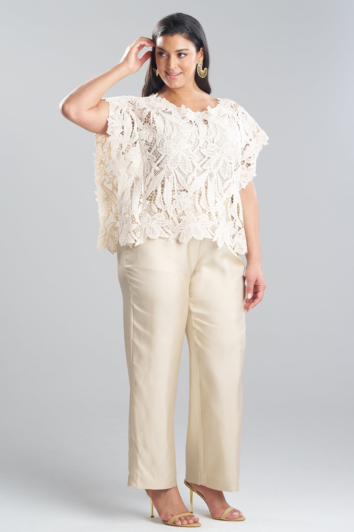 NATORI Crochet Lace Cotton Square Top