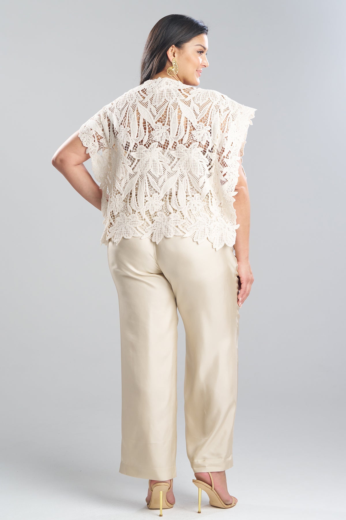 NATORI Crochet Lace Cotton Square Top