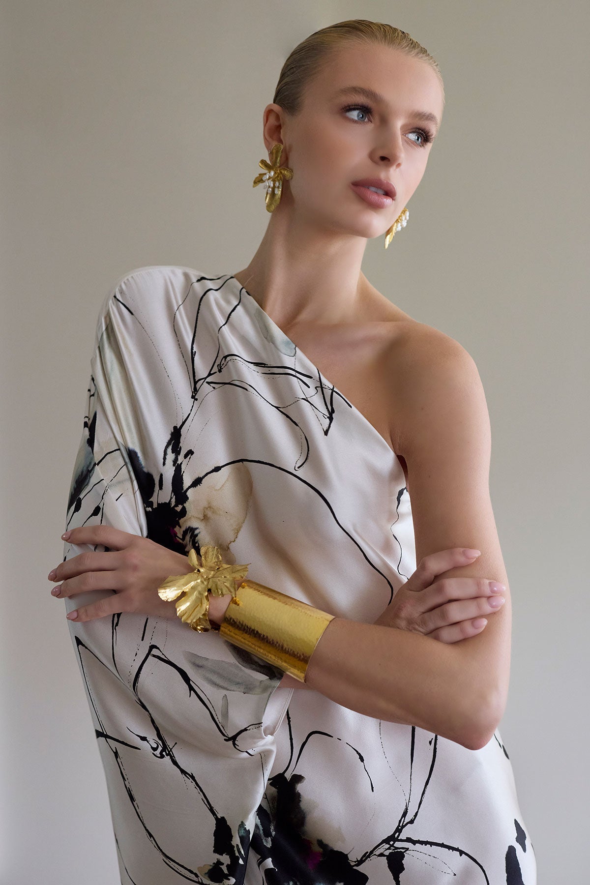 NATORI Fresh Water Pearl & Gold Plated Peony Cluster Pierced Earrings
