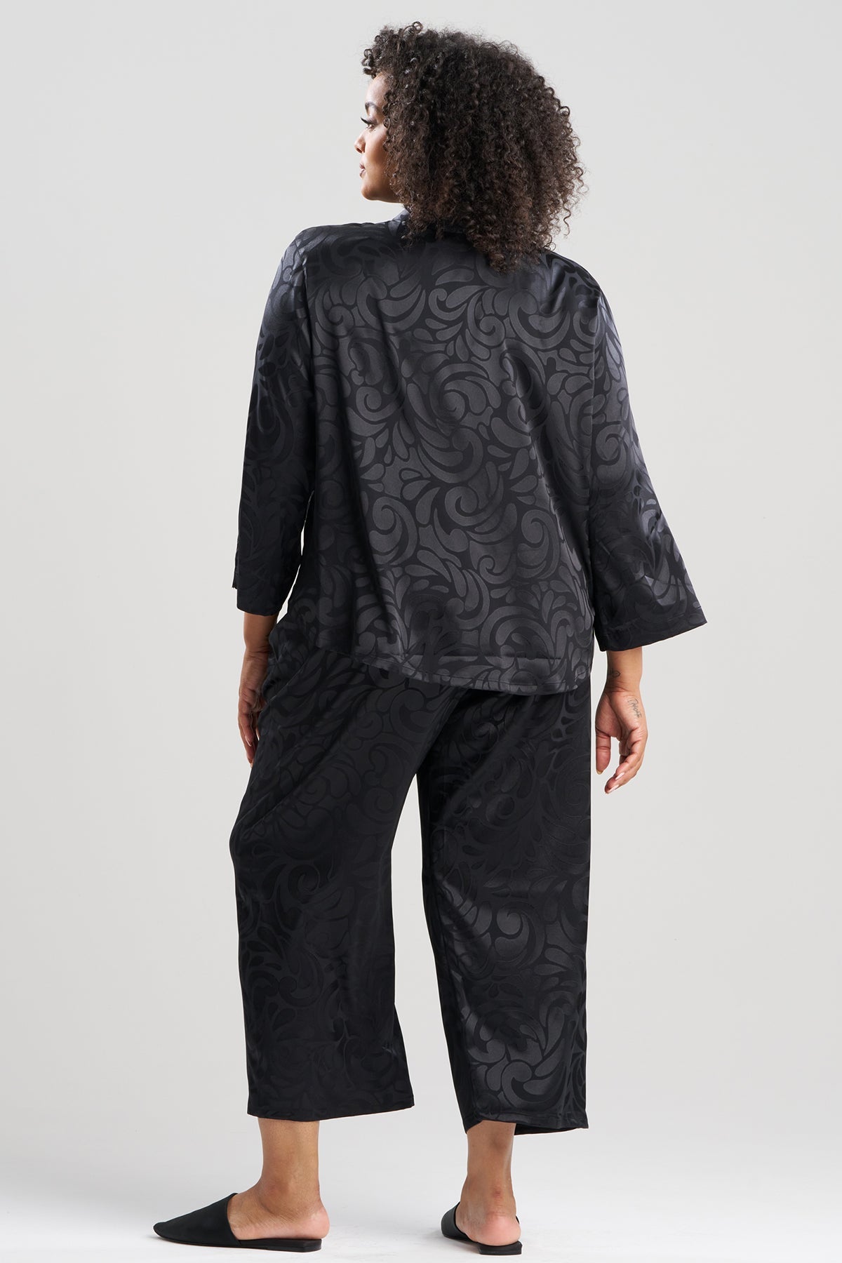 NATORI Scroll Satin Jacquard Long Sleeve PJ