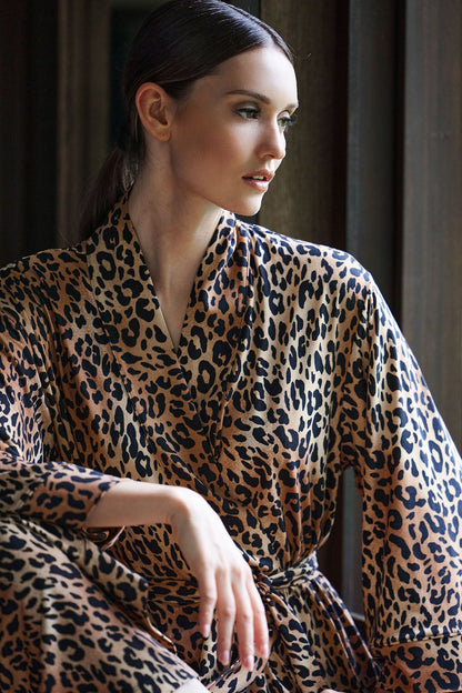 NATORI Exotic Animal Cozy Knit Robe