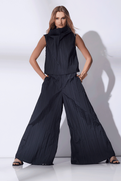 NATORI Buy Taffeta Plisse Pants in Black Online