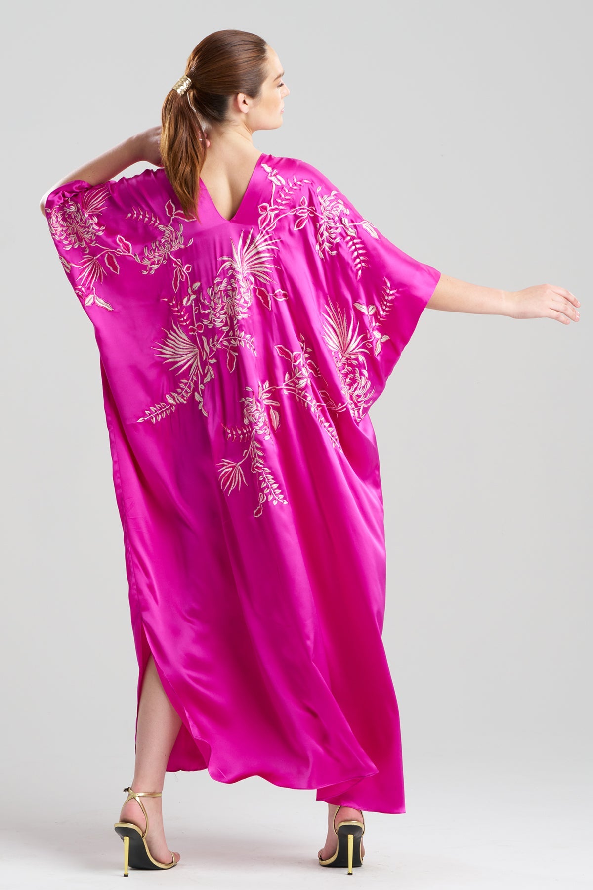 NATORI Couture Chrysanthemum Embroidered Cocoon Silk Caftan