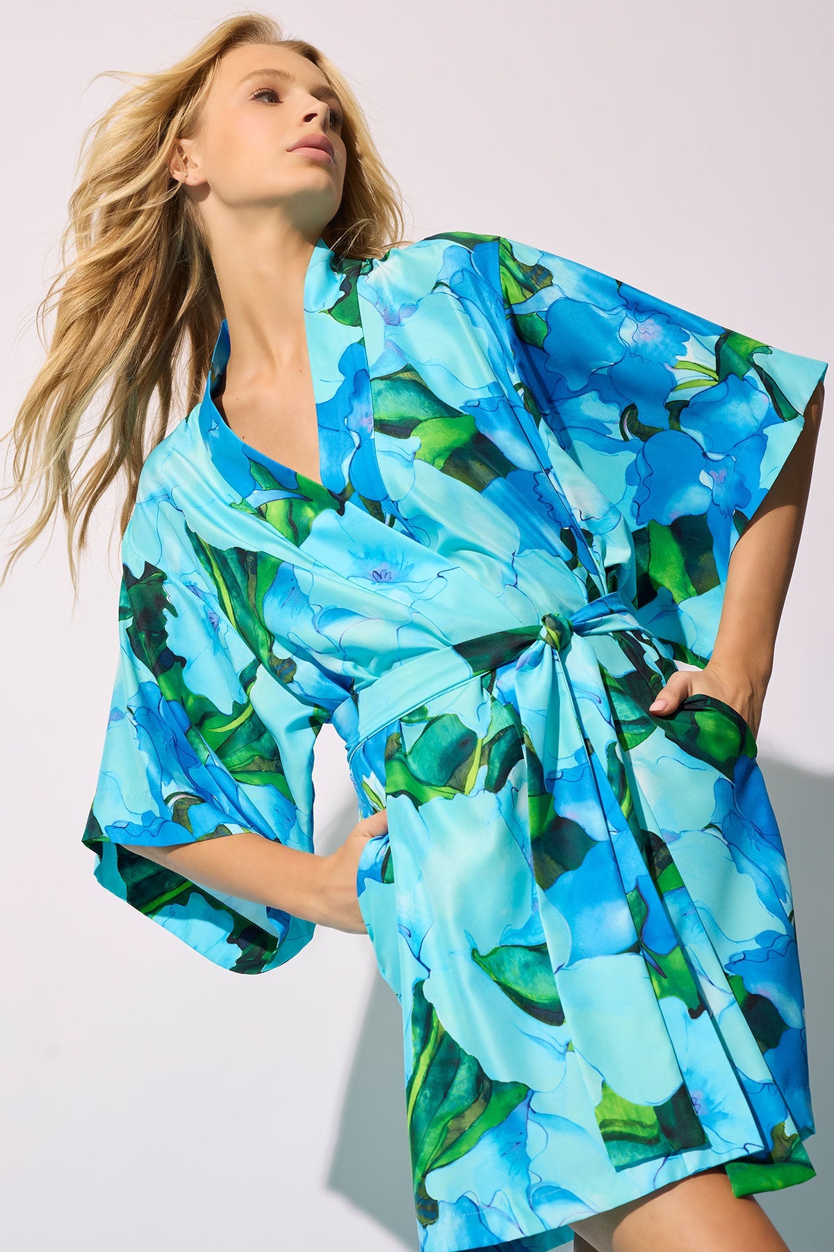NATORI Isla Printed Satin Wrap