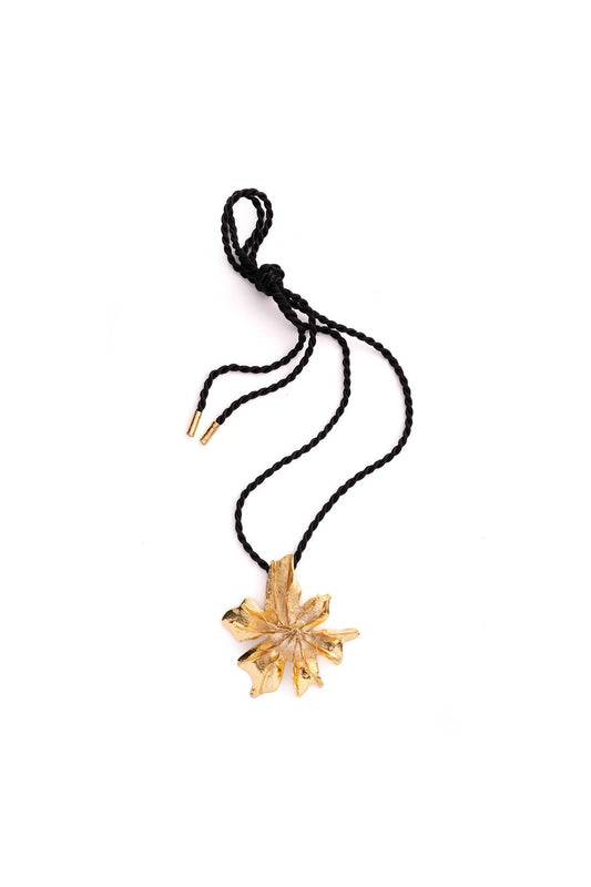 NATORI Gold Plated Brass Floral Necklace