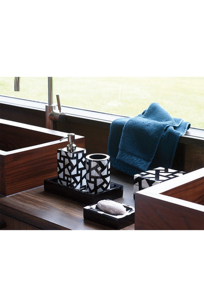 NATORI Buy Mindoro Box in Black & White Online