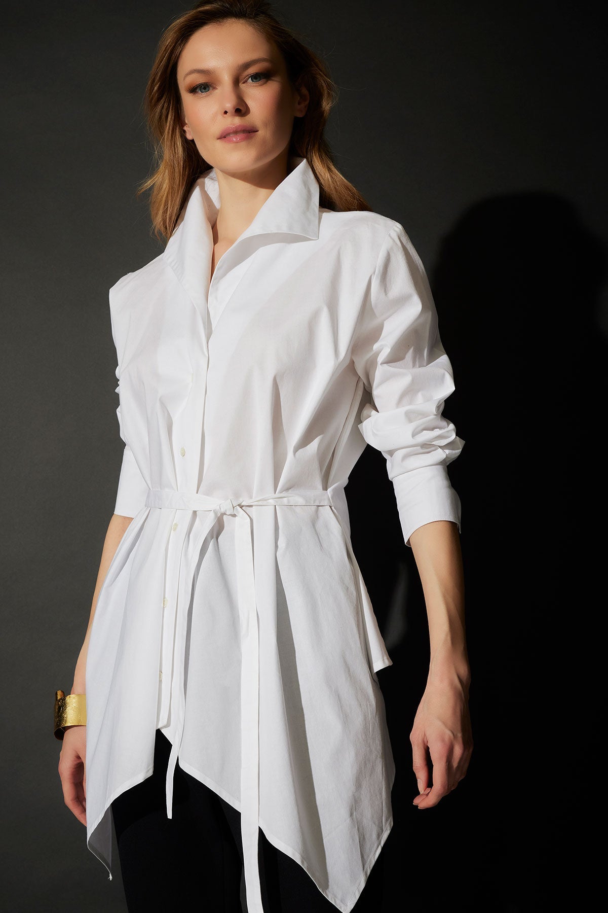 NATORI Cotton Poplin Handkerchief Hem Shirt