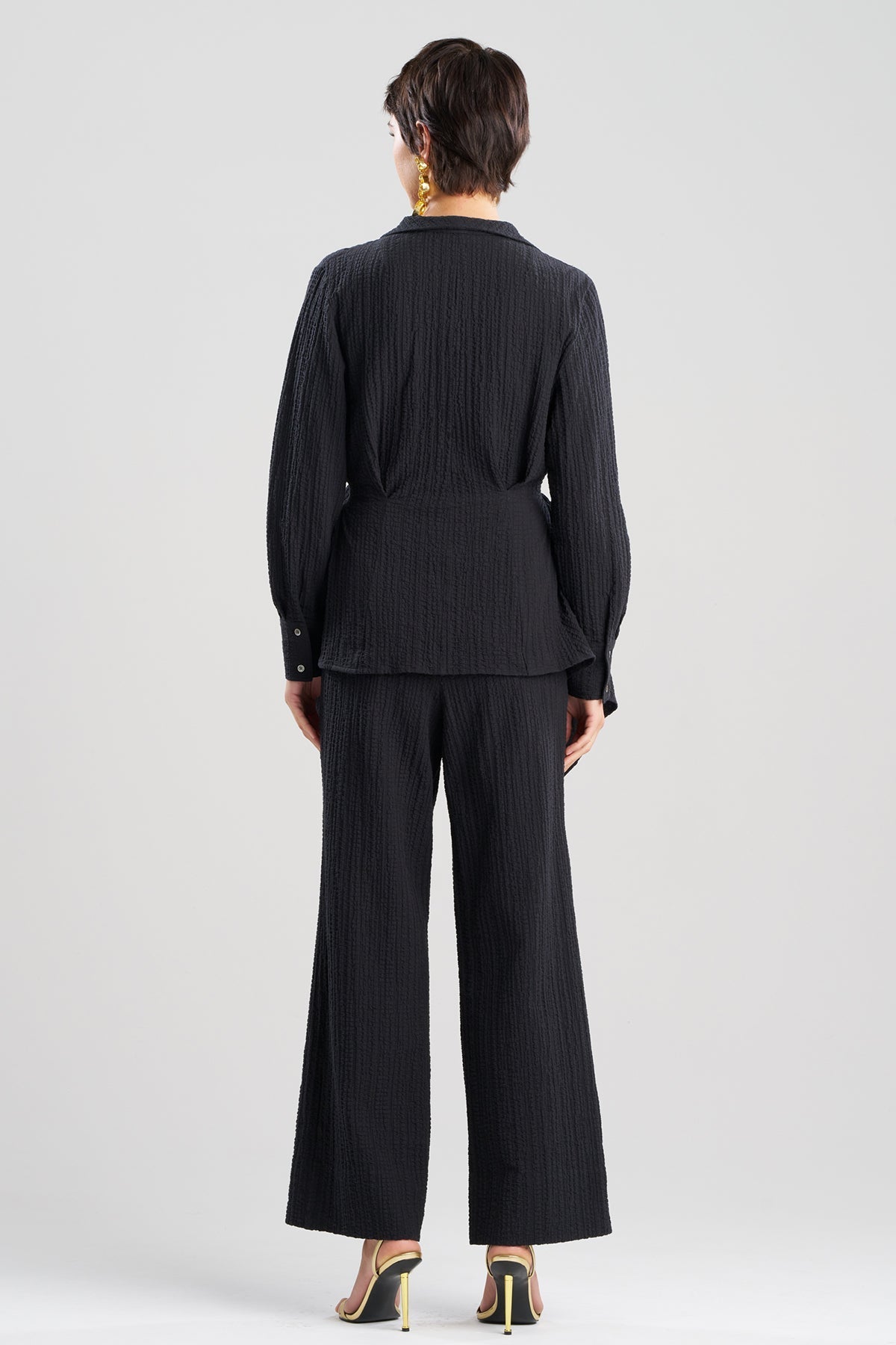 NATORI Matelassé Cotton Handkerchief Hem Shirt