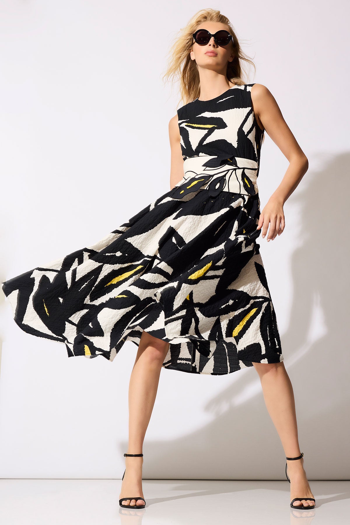 NATORI Leaf Matelassé Cotton Origami Maxi Dress