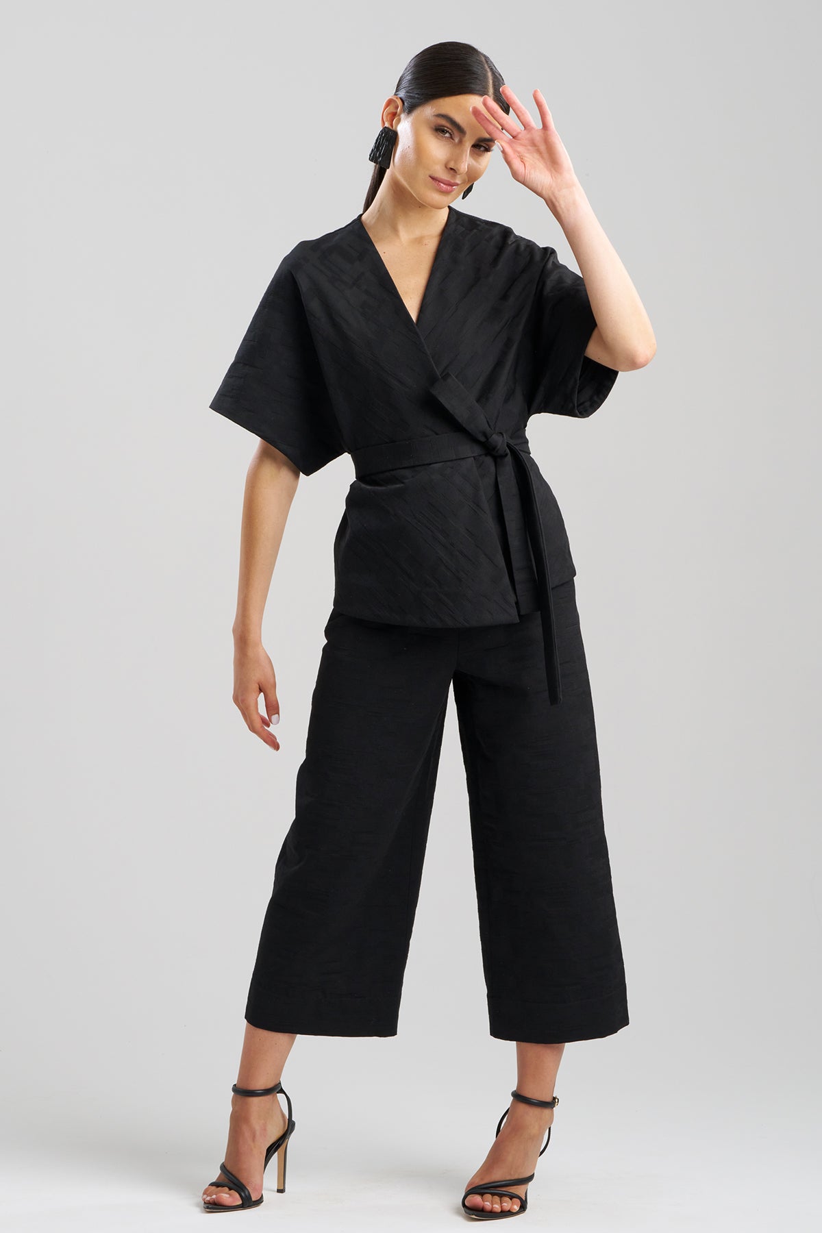 NATORI Geo Texture Jacquard Kimono Wrap Top