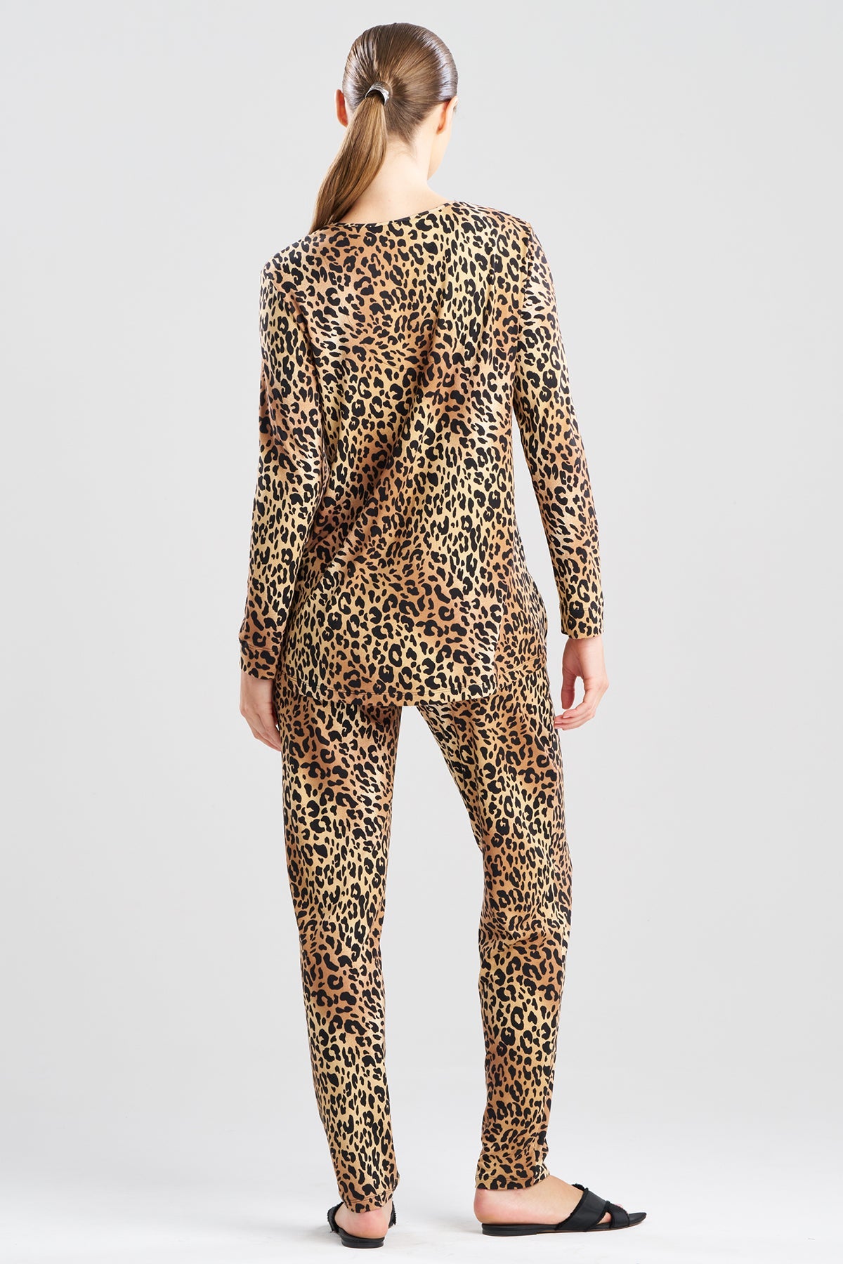 NATORI Exotic Animal Cozy Knit V-Neck PJ