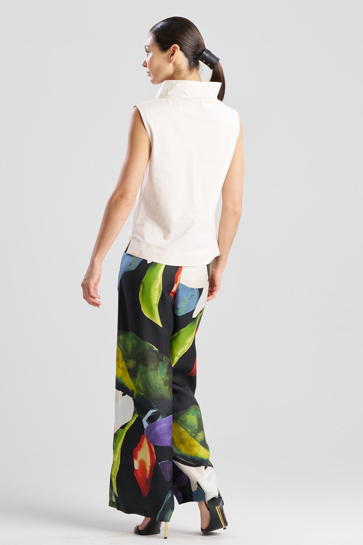 NATORI Tech Cotton Taffeta Funnel Neck Top