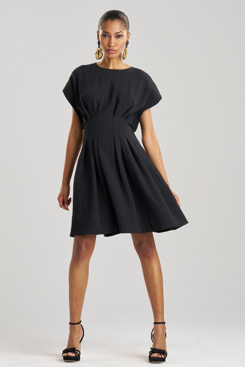 NATORI Buy Stretch Texture Jacquard Pleated Dress in Black Online