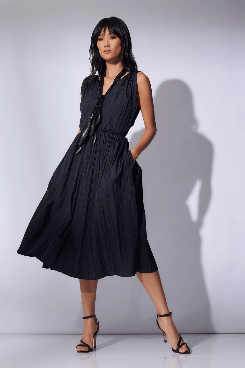 NATORI Buy Taffeta Plisse A-line Dress in Black Online